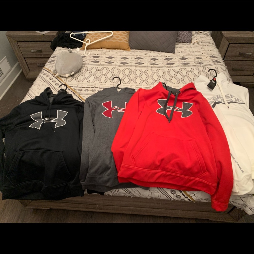 3 never worn brand new Under Armour sweatshirts